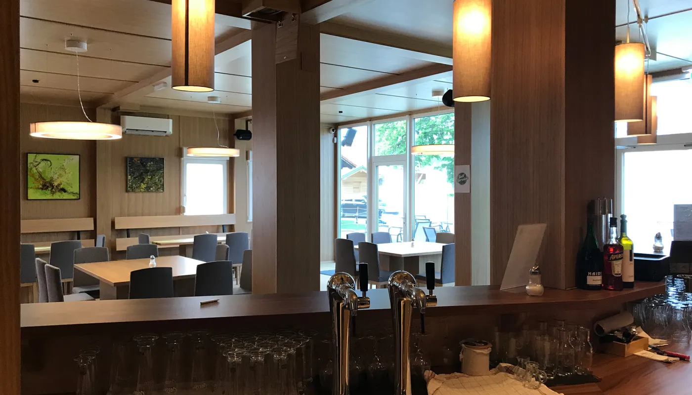 Algeco Bar rustikal