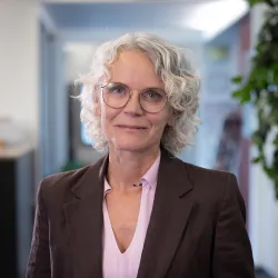 Claudia Bauernfeind
