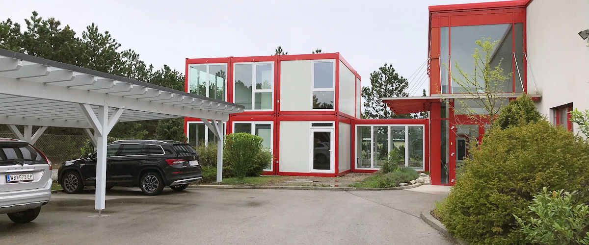 Algeco Bürocontainer bei einem Produktionsbetrieb